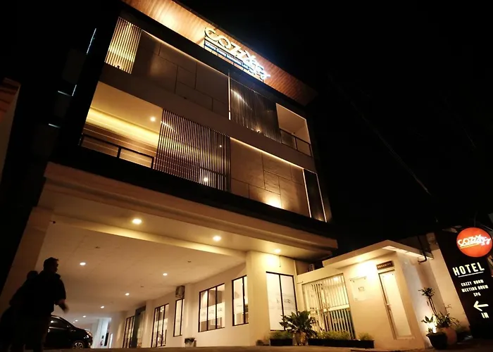 Cozzy StayHotel Semarang