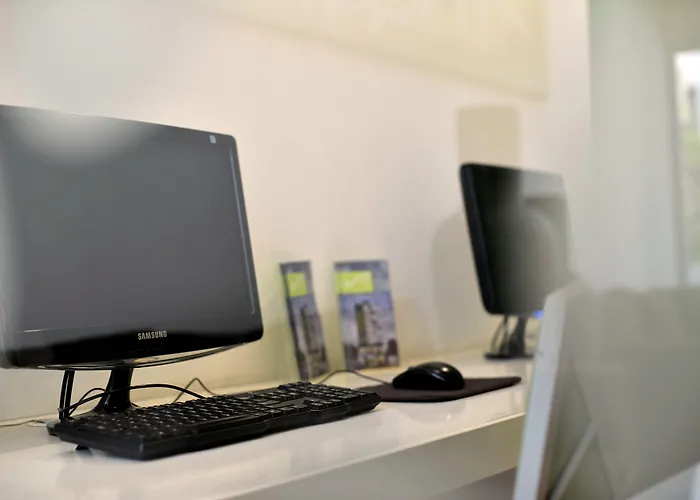 Whiz PemudaHotel Semarang